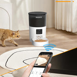 Automatic cat feeder 3L with integrated camera and voice interaction