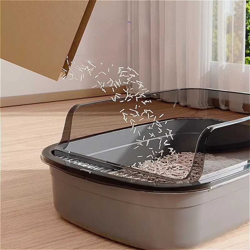 Splashproof Litter Box - Semi-Enclosed Cat Toilet with Scoop