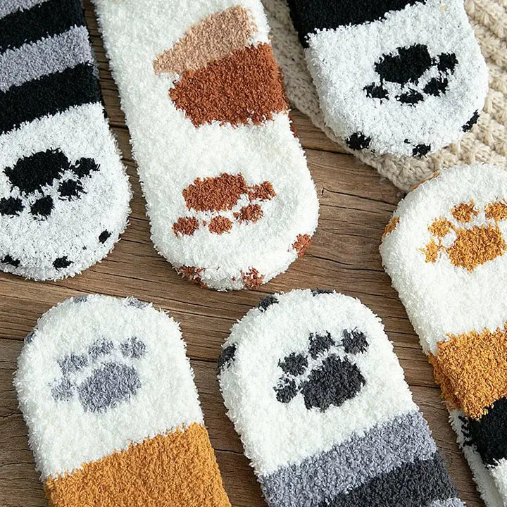 Effective cat claw socks