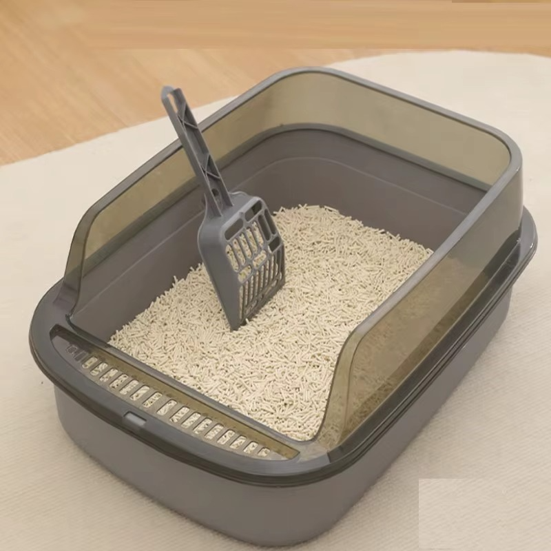 Splashproof Litter Box - Semi-Enclosed Cat Toilet with Scoop